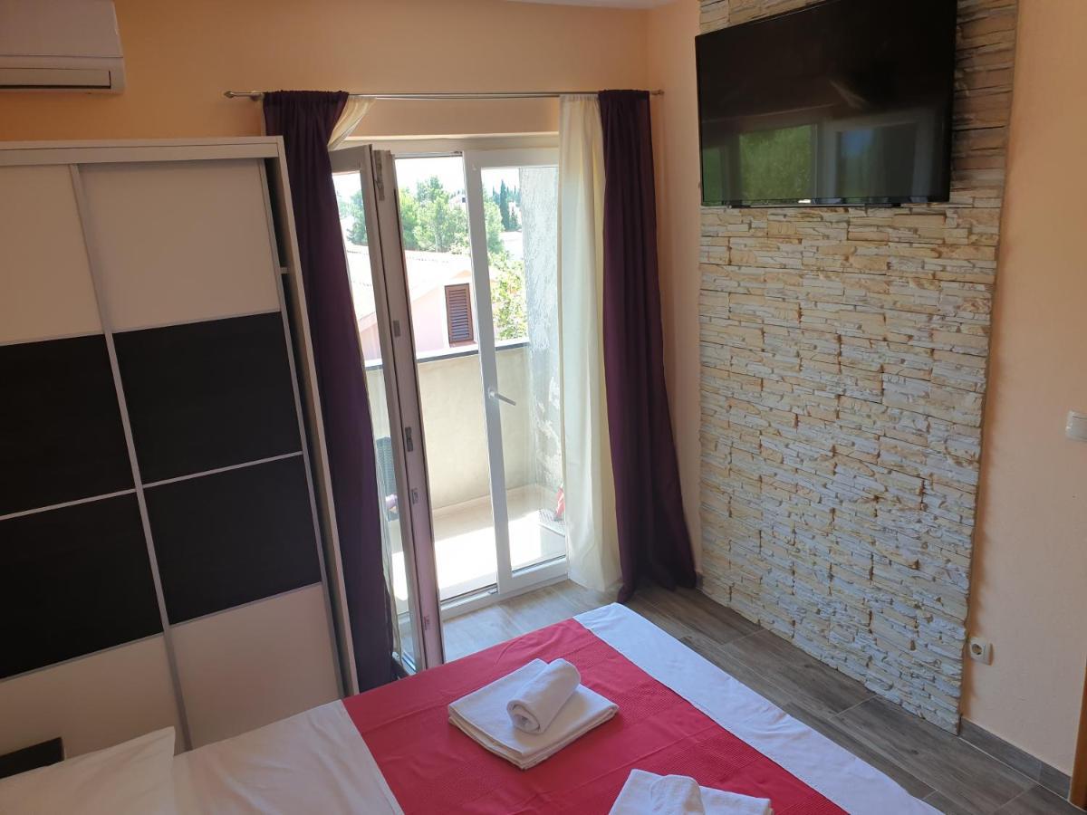 Apartmani Goga Starigrad Paklenica Luaran gambar