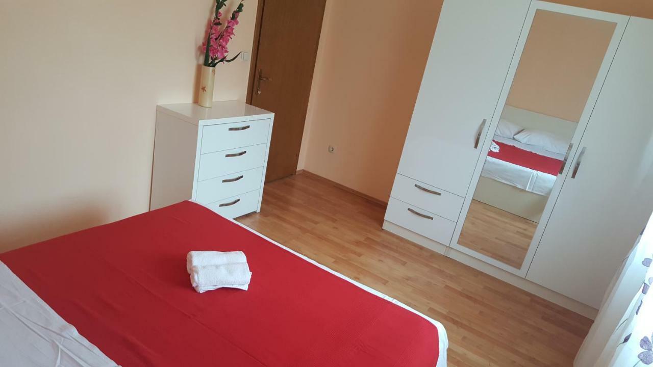 Apartmani Goga Starigrad Paklenica Luaran gambar