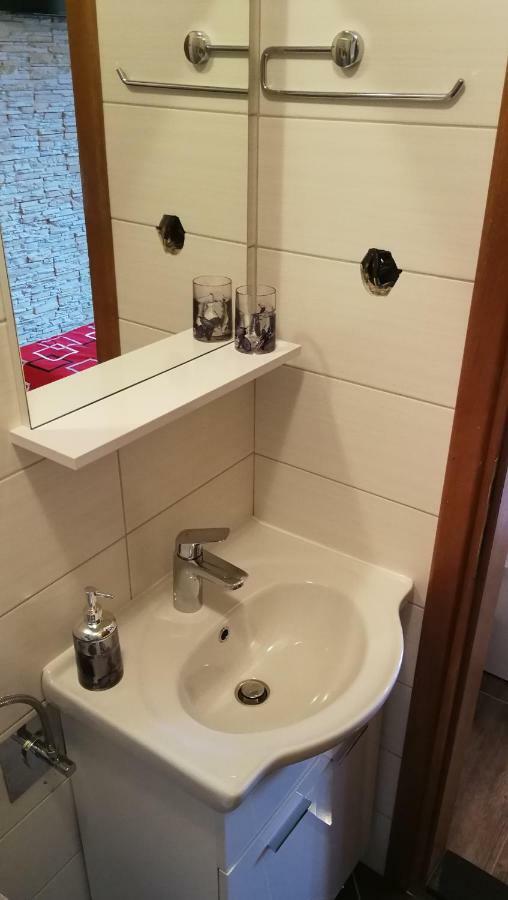 Apartmani Goga Starigrad Paklenica Luaran gambar
